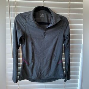 Accepting offers - Champion Pullover Top